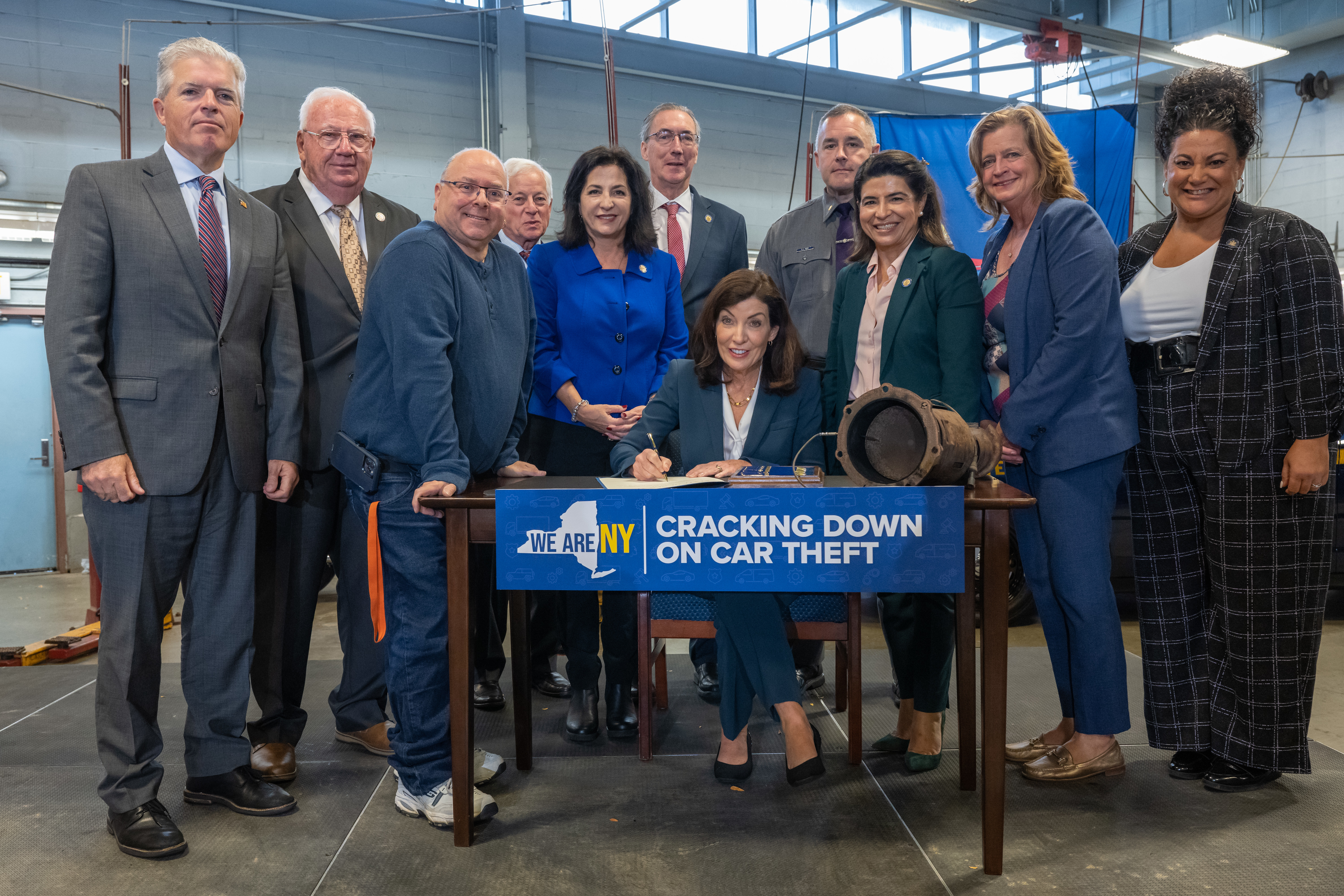 10.17.22_hochul_signs_catalytic_converter_legislation.jpg