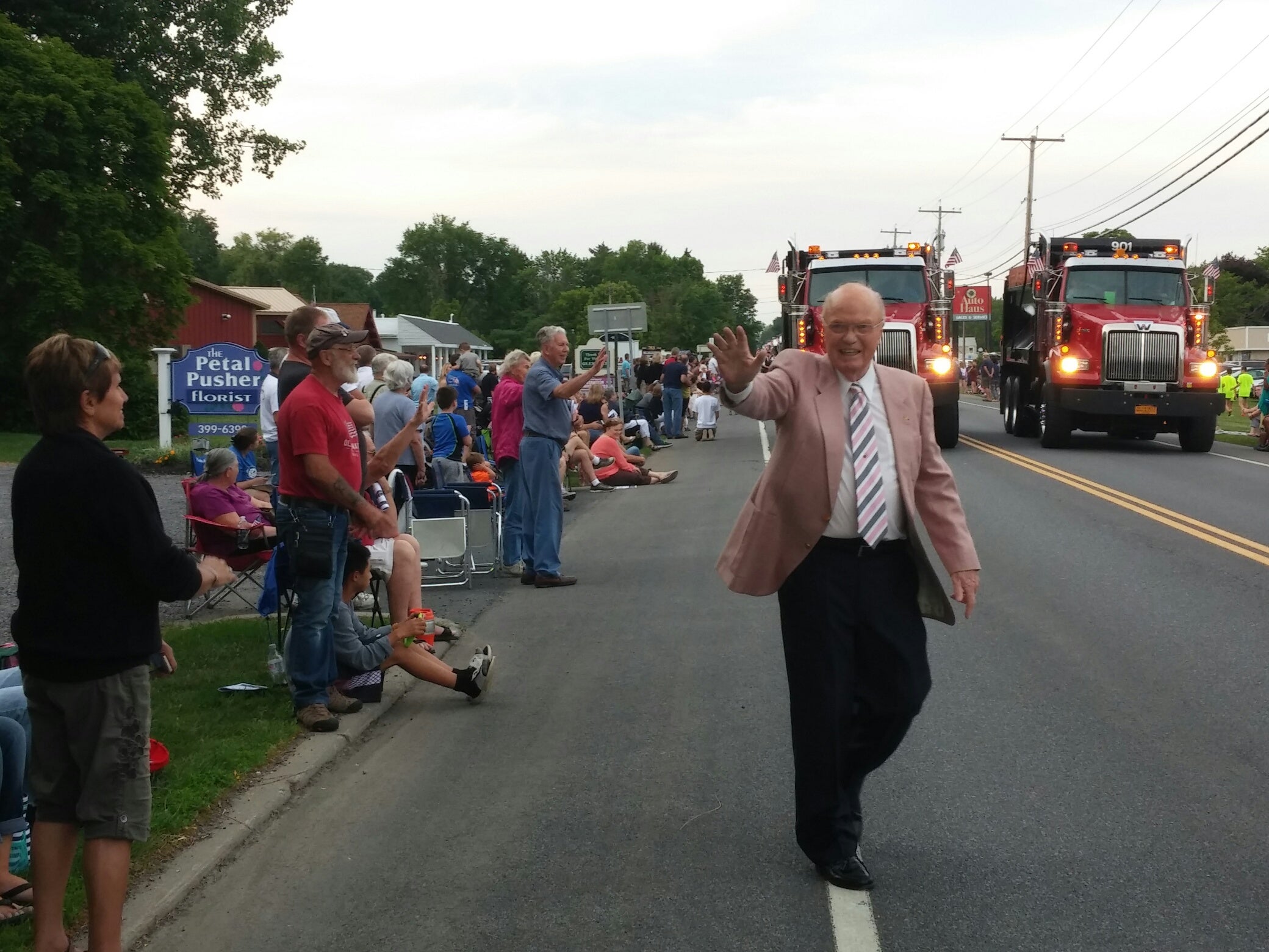 Senator Farley Participates in Annual Flag Day Parade NYSenate.gov