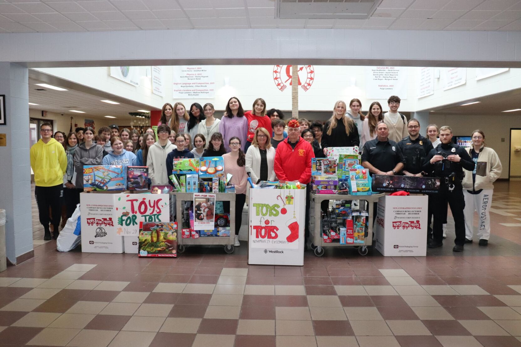 Senator Helming Thanks the Students of Canandaigua Academy for their