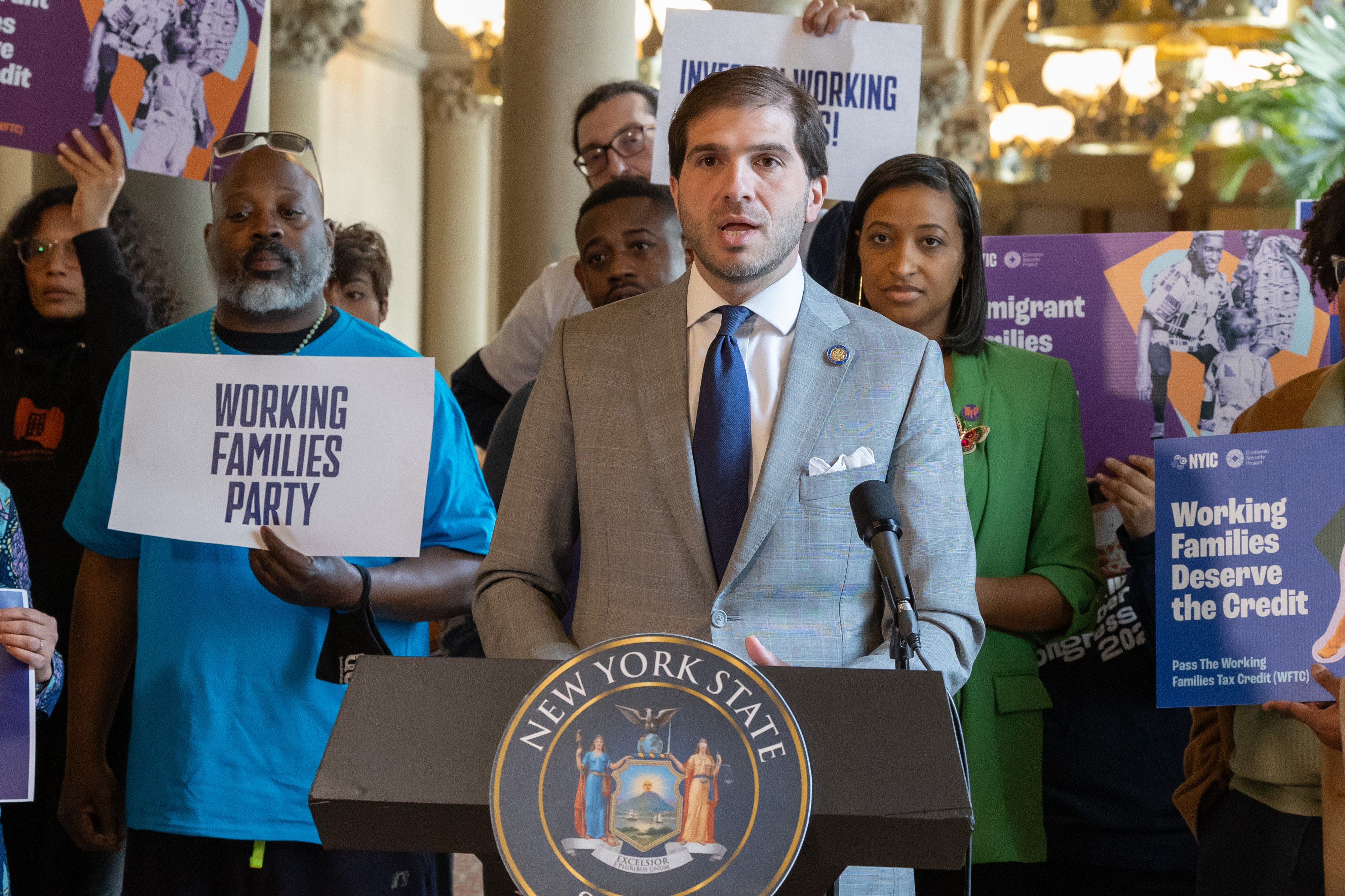Over 600 New Yorkers Join Advocates & Experts Calling on Gov. Hochul to ...