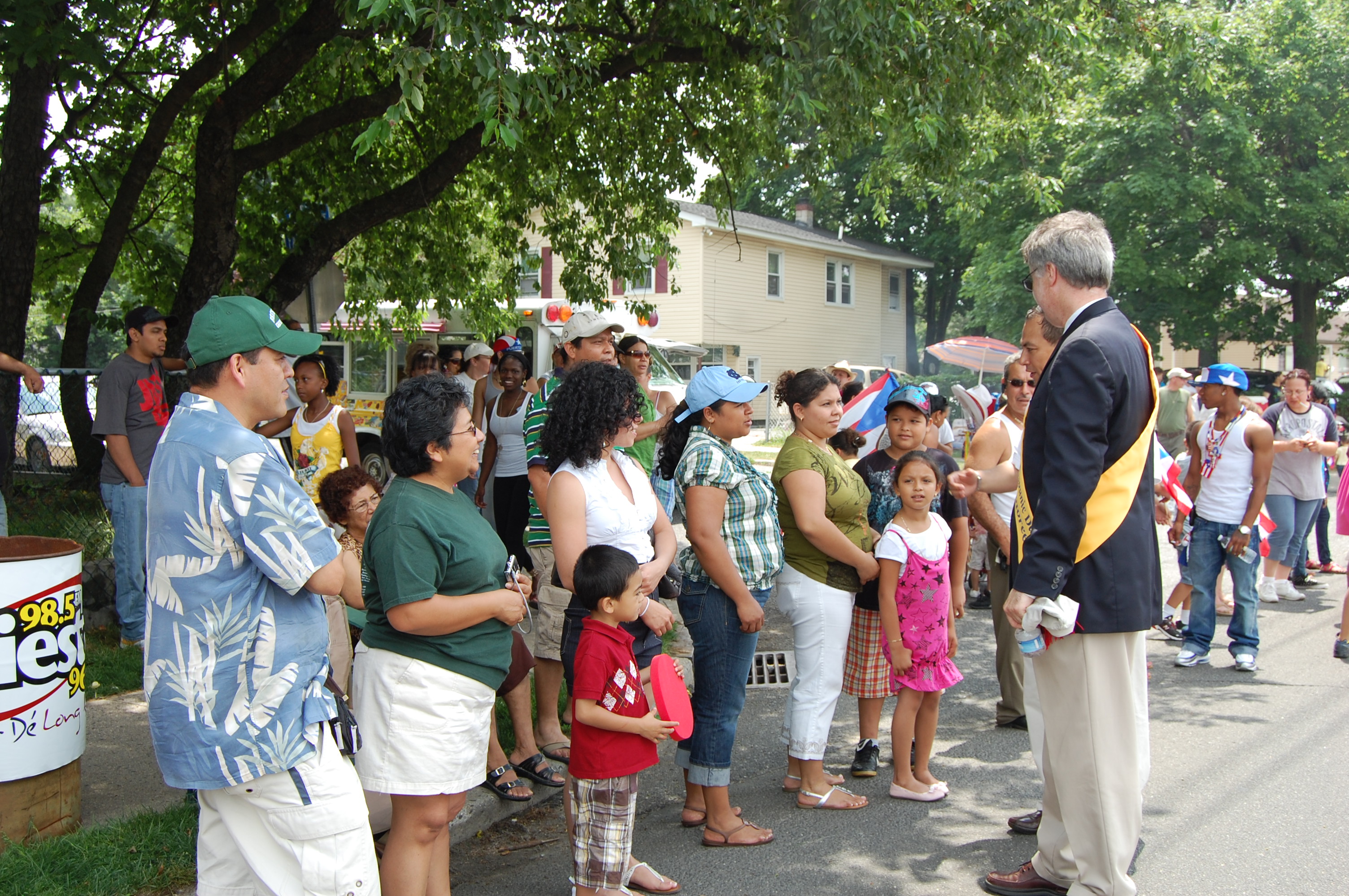 Senator Foley Takes Part in the Puerto Rican-Hispanic Day Parade ...