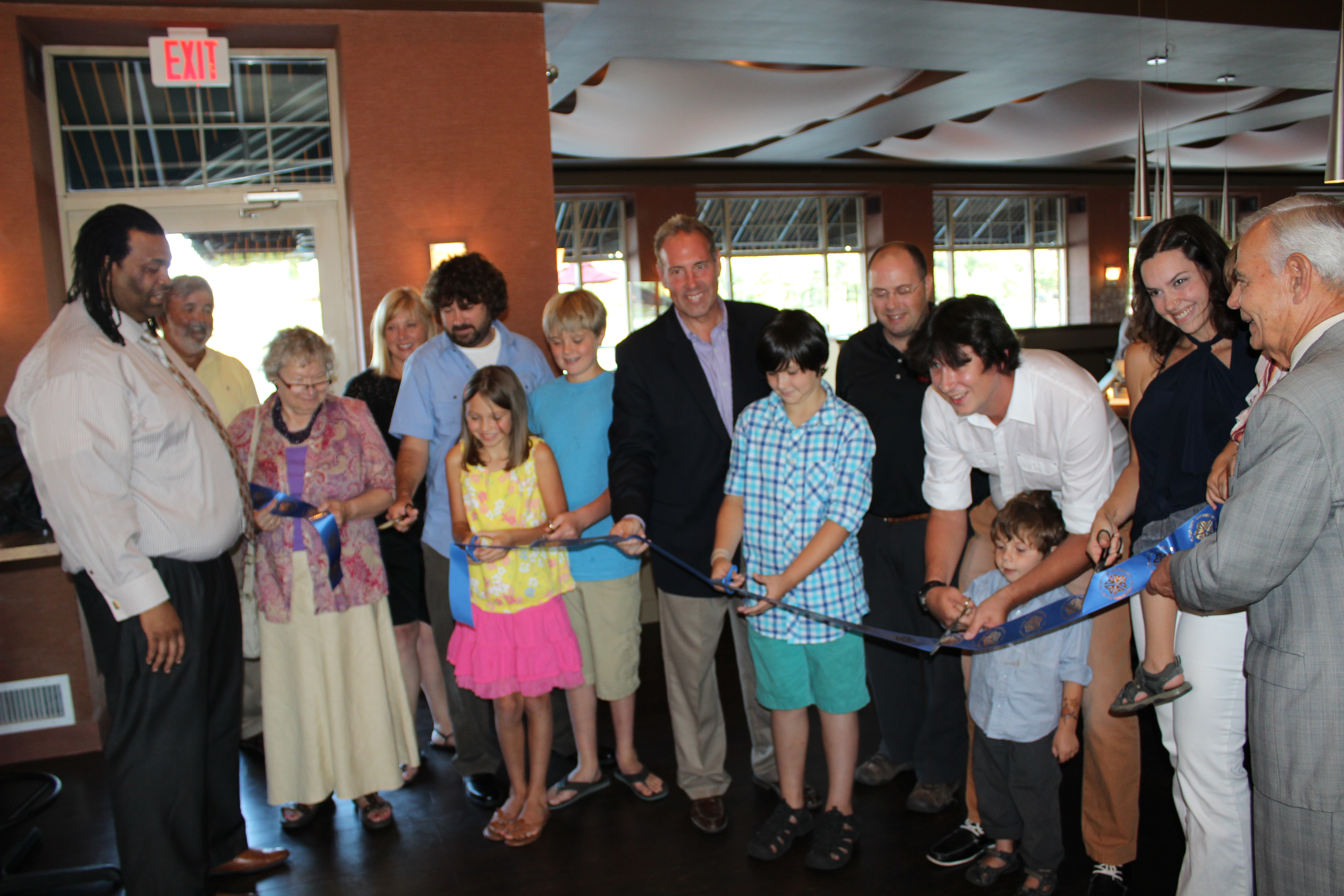 Tap & Table Holds Ribbon-Cutting Ceremony | NYSenate.gov