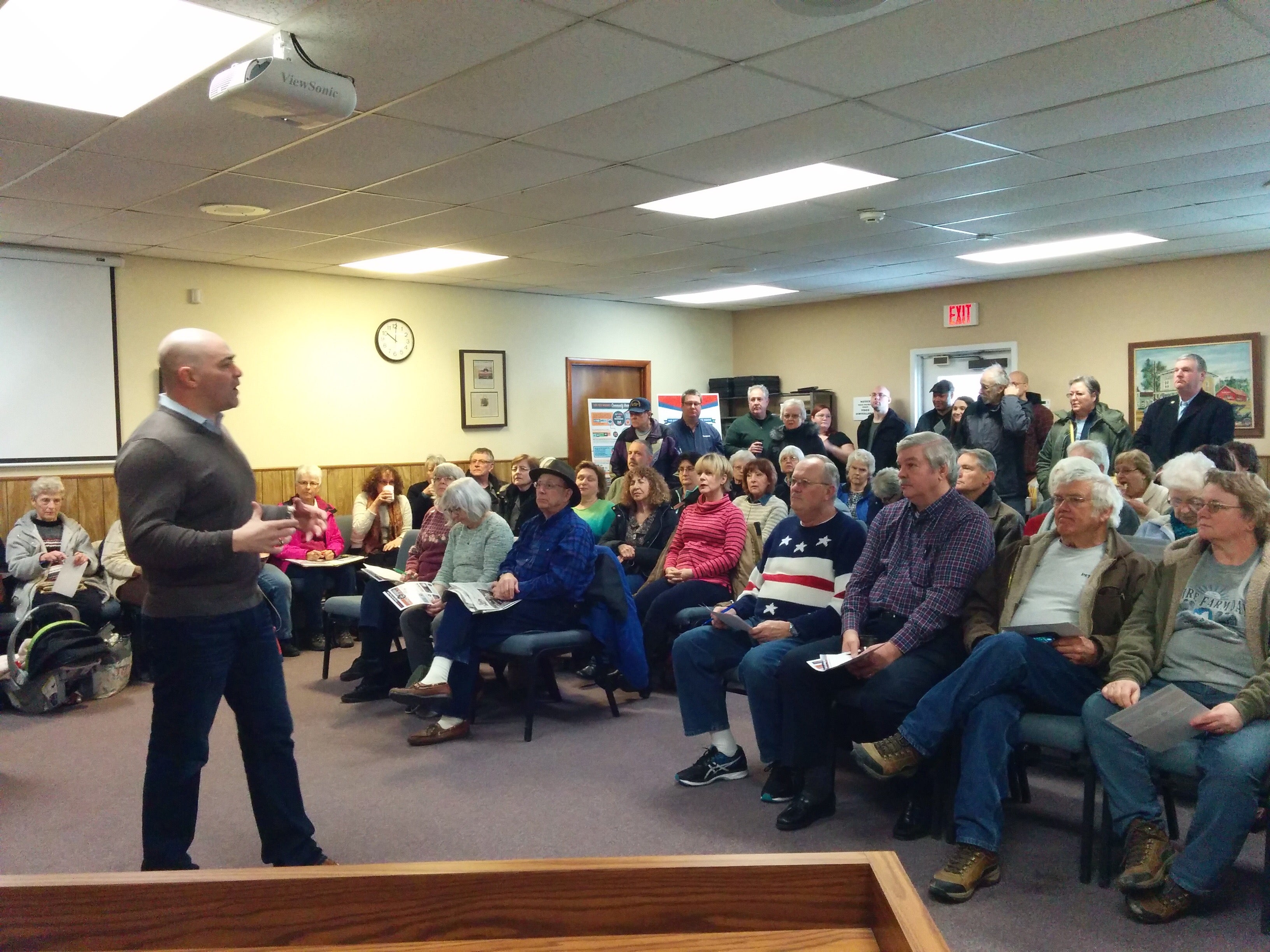 Standing Room Only at Sen. Fred Akshar's “Face Time With Fred” Town Hall Meetings in Maine and