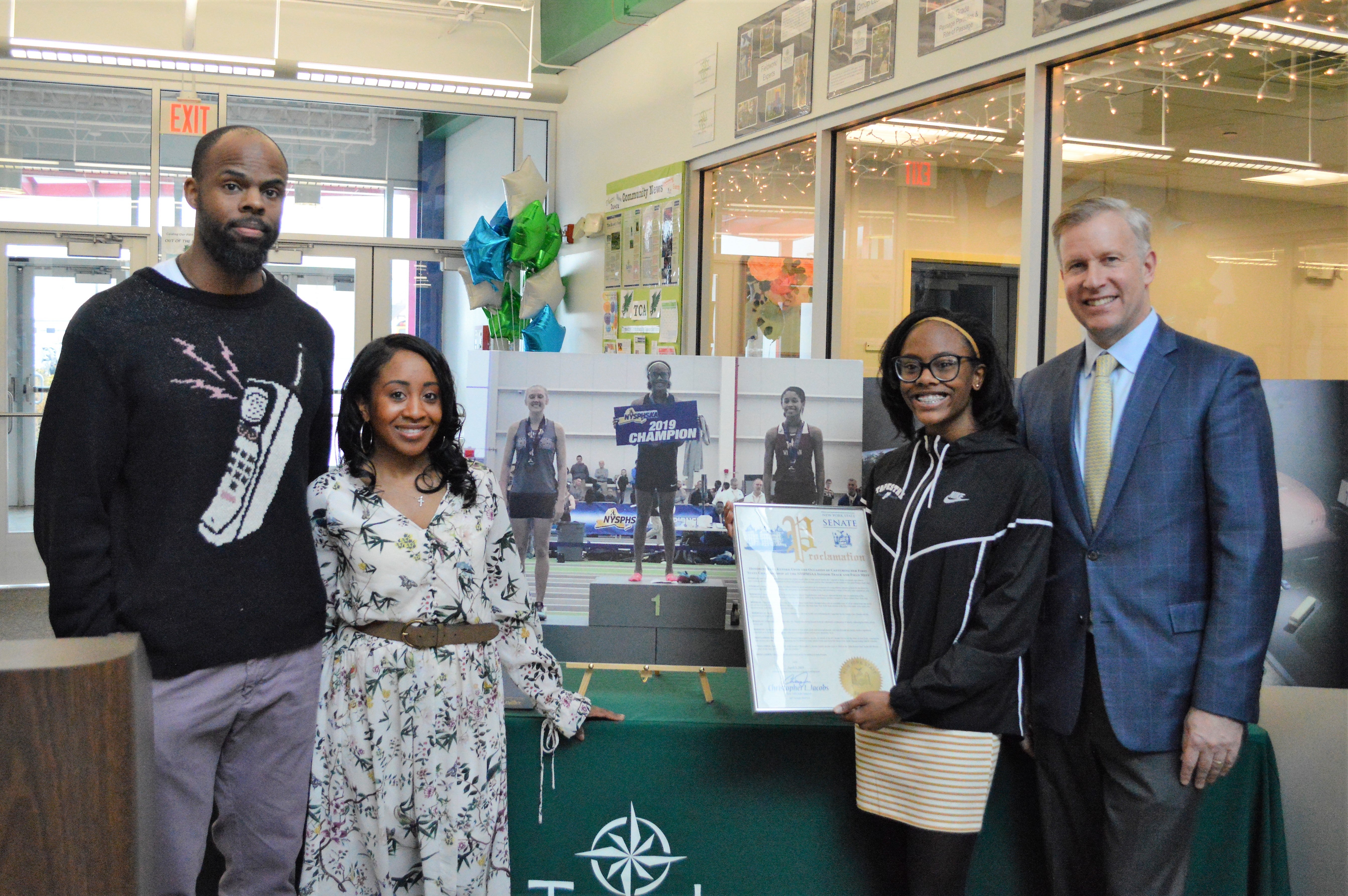 Lyndsay Lee's Instagram, Twitter & Facebook on IDCrawl