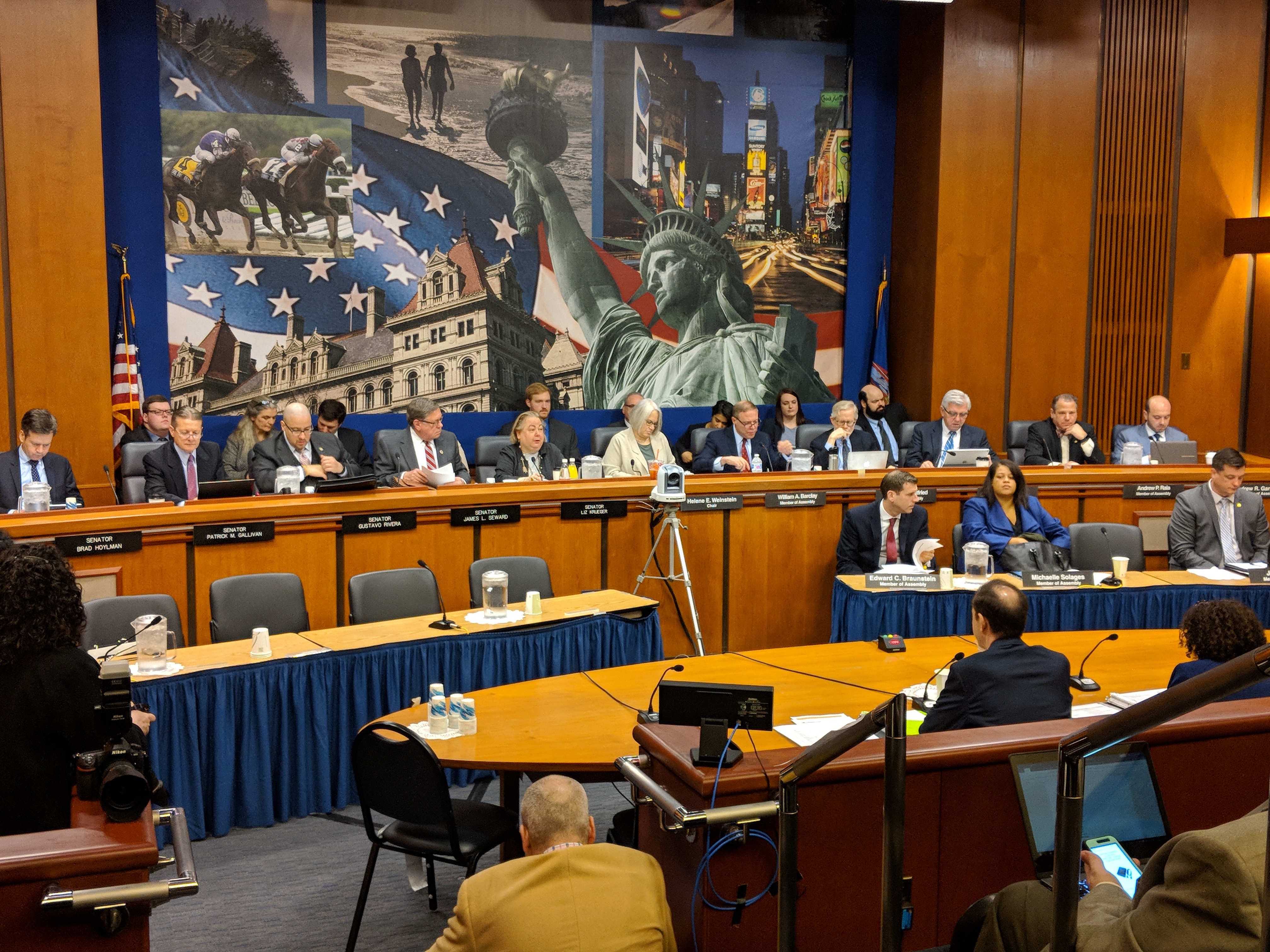State Comitee State Senate Ethics Committee Moves Bill To Create Non-Partisan ...
