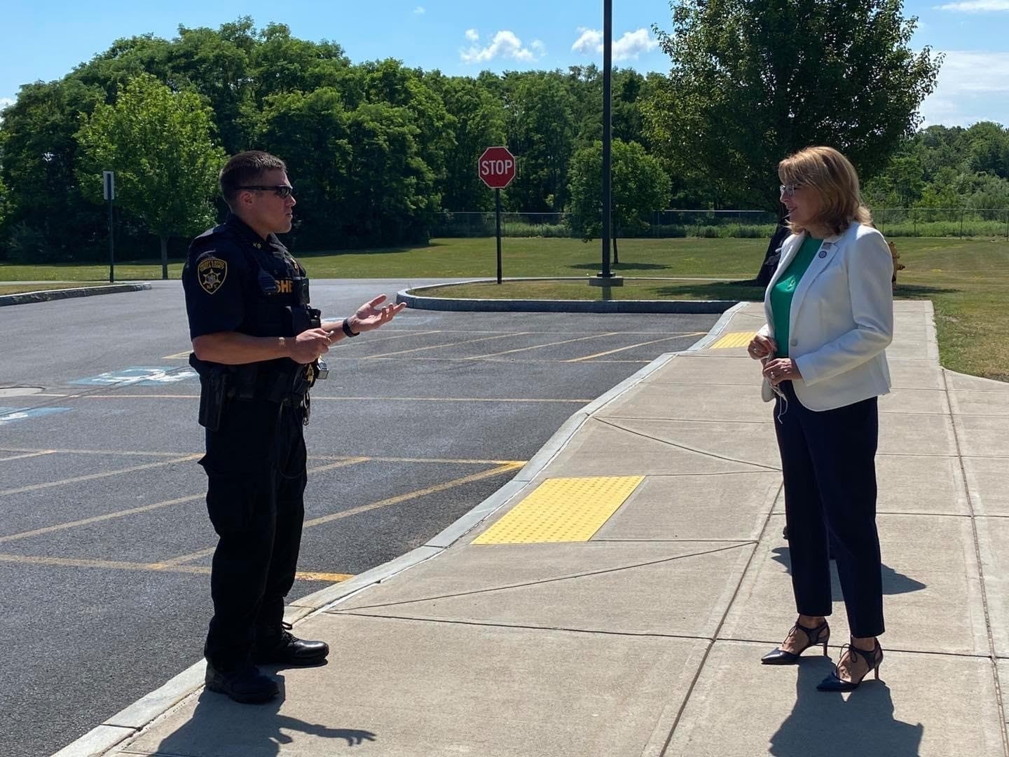 SENATOR HELMING VISITS SENECA COUNTY SHERIFF’S OFFICE; THANKS LAW