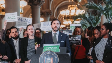 Senator Andrew Gounardes speaks at an Albany press event in support of legislation to keep kids safe online.