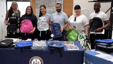  Senator Serrano was happy to join Assembly Member Emerita Torres and Council Member Amanda Farias in Harding Park for a backpack and school supplies giveaway
