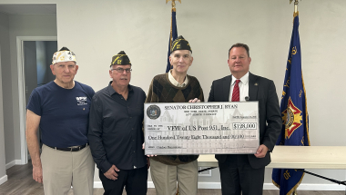 Senator Ryan presents giant check to members of VFW Post 951