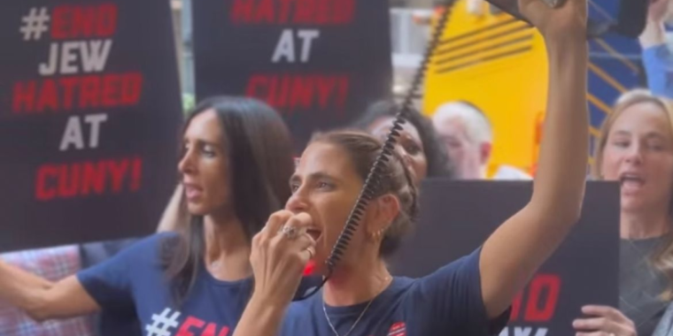 Activist Lizzy Savetsky at the End Jew Hatred protest at CUNY. September 12th, 2023.