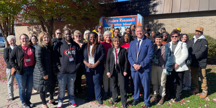 Senator Webb at Roosevelt Elementary School with Assemblywoman Lupardo and Binghamton community members