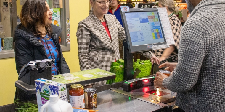 Senator Rachel May and Assemblymember González-Rojas go to grocery store to highlight SNAP benefit bill