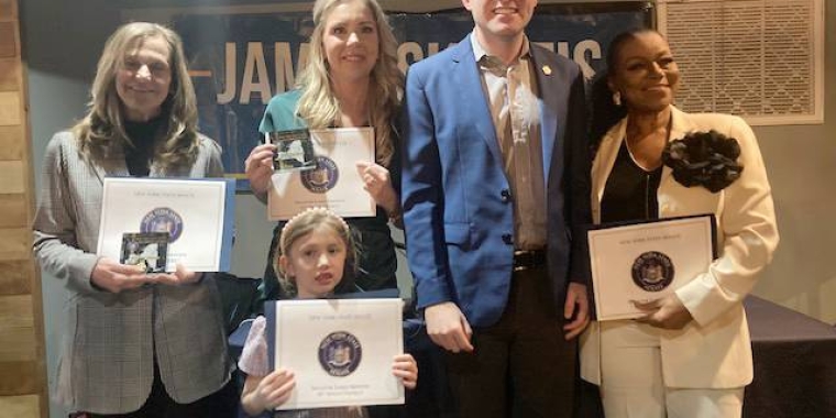 NY State Senator James Skoufis with the honorees: Nina Giordani, Niki Halani and her daughter, Peyton, and Jill Wilkins, at his inaugural Women’s Recognition Night.