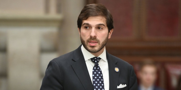 State Senator Andrew Gounardes wearing a spiffy suit and tie.