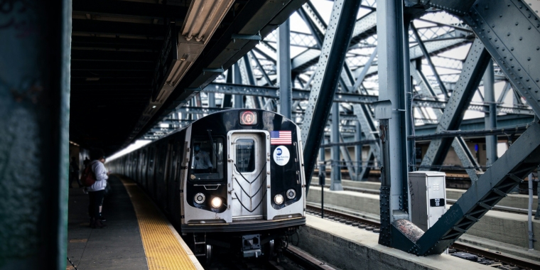 A picture of the G train. Photo credit: Upsplash A picture of the G train. Photo credit: Upsplash