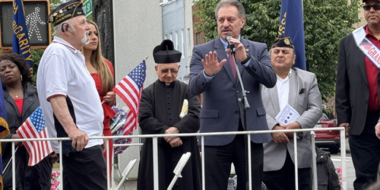 Senator Addabbo commemorates Memorial Day.