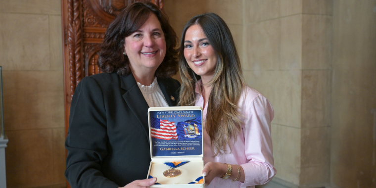 Senator Canzoneri-Fitzpatrick honors Gabby Scheer with Liberty Medal 