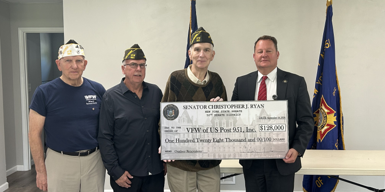 Senator Ryan presents giant check to members of VFW Post 951