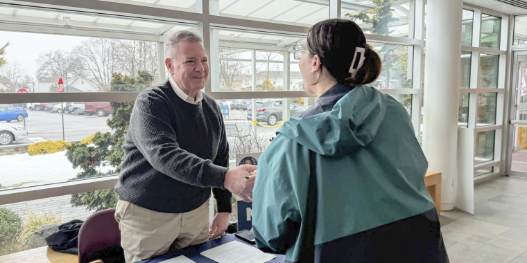 SENATOR RHOADS CONCLUDES 4TH ANNUAL MOBILE OFFICE HOUR SERIES