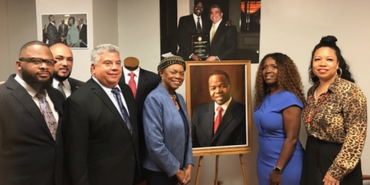 Senator Montgomery joins D.A. Gonzalez, Assemblywoman Richardson, 100 Suits for 100 Men and Lu-Shawn Thompson to celebrate the Grand Opening of the Kenneth P. Thompson Boutique.