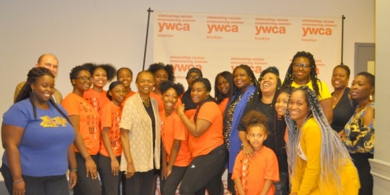 Senator Montgomery joins the YWCA of Brooklyn, St. Joseph's College and the Seven Roses Legacy Foundation (SRLF) for their Annual Back To School Giveaway