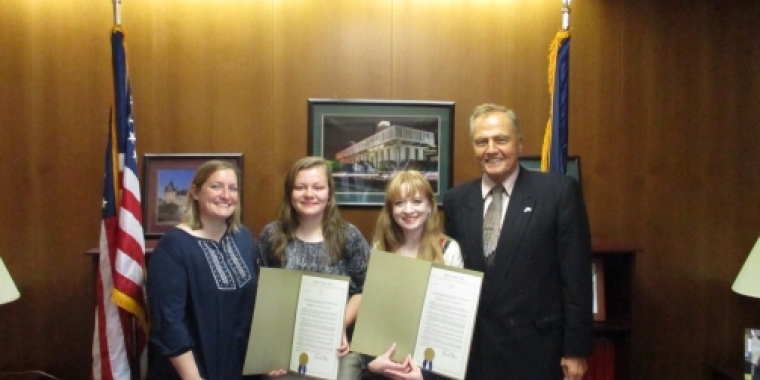 Senator Bonacic is pictured with (L-R) Emily Roach, 4-H Community Educator at the Cornell Cooperative Extension of Delaware County, Raina Howe, Delaware County 4-H student, and Molly Lodbell, Delaware County 4-H student