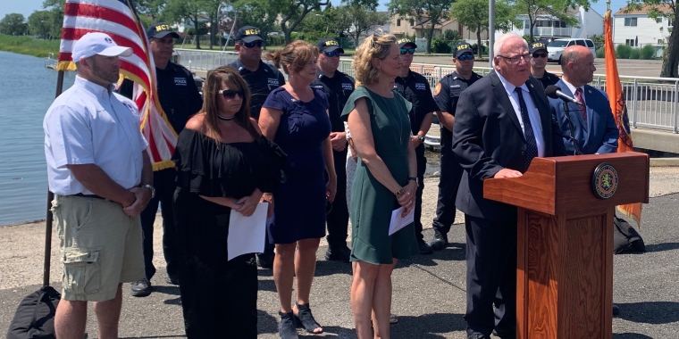 Senator Brooks speaks of the need for Brianna's Law to be signed by the Governor at a press conference in Wantagh Park marina. With Gina Lienek, Assemblywoman Judy Griffin, Hempstead Supervisor Laura Gillen, Nassau Executive Laura Curran, Nassau Police Commissioner Patrick Ryder, and officers of the Nassau County Marine Bureau.
