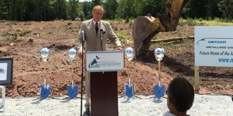 Senator Bonacic speaks at the groundbreaking ceremony for METCARs new manufacturing facility in the Town of Fallsburg.