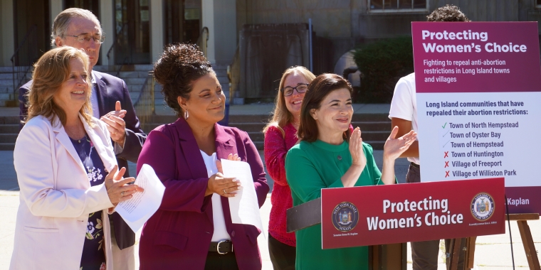 (L-R) Assemblywoman Judy Griffin, Senator Jim Gaughran, Assemblywoman Gina Sillitti, Jennifer Eramo (Planned Parenthood of Greater New York) and Senator Anna M. Kaplan celebrate the repeal of local abortion restrictions following their calls to do so.