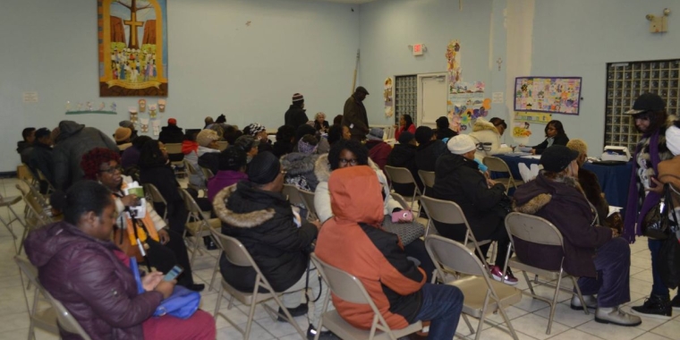 The event was so crowded that it had to be extended an extra hour.