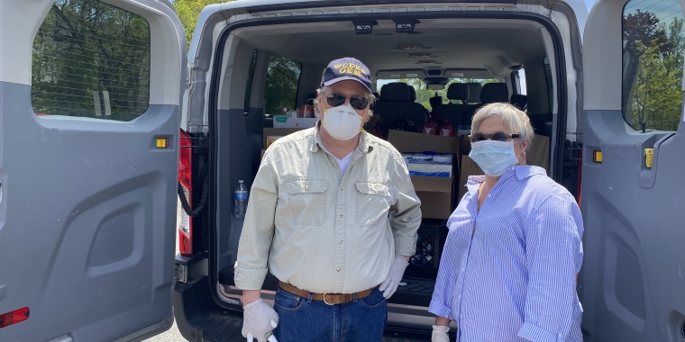 Sen. Pete Harckham with CHHOP CEO Cynthia Knox at a Peekskill food drive in 2020