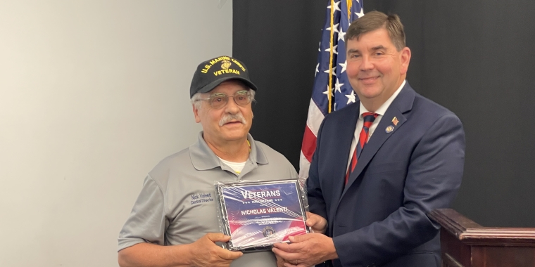 Senator Mannion inducts Nick Valenti into the Senate Veterans Hall of Fame