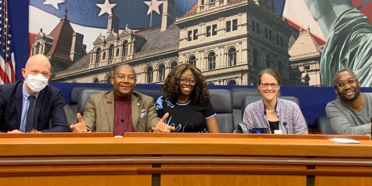 Senator Sanders hosted a workshop on public banks featuring guest panelists (from left: Michael Kink, Executive Director, Strong Economy for All Coalition, Senator Sanders, New York City Council Member Nantasha Williams, District 27, Sarah Ludwig, Founder and Co-Executive Director, New Economy Project, and Theodore Moore, Vice President of Policy, New York Immigration Coalition (NYIC).