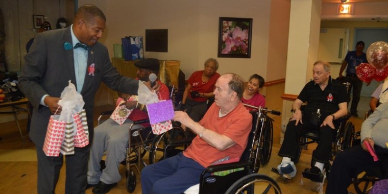 In 2019, Senator Sanders distributed special Valentine's Day gifts to residents at the New York State Veterans Home at St. Albans.