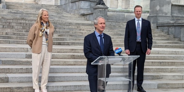 From left: Buffalo AKG Board President Alice Jacobs, Senator Sean Ryan, and Buffalo AKG Peggy Pierce Elfvin Director Janne Sirén address the media at in front of the Buffalo AKG Art Museum's east stairwell, May 5, 2023