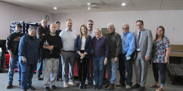 Senator Hinchey visits Amen Place Soup Kitchen in May 2021