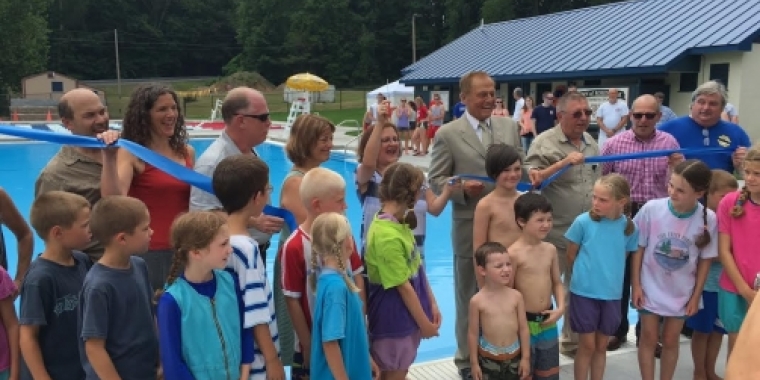 Senator Bonacic is joined by Rosendale Supervisor Jeanne Walsh, members of the Town Board, local officials, and children from the Bruderhof Community at the grand opening of the new Town of Rosendale Pool.