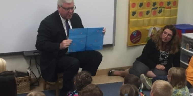 Senator O'Mara reads to a group of preschoolers at Schuyler Head Start in Montour Falls on October 22nd.