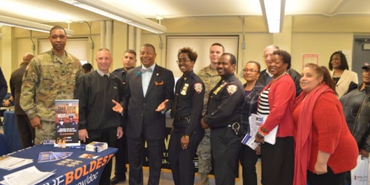 Senator Sanders poses for a photo with some of the many vendors at his Baisley Houses Career Fair on February 27, 2017.
